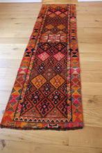 Load image into Gallery viewer, Vintage Turkish Herki Runner