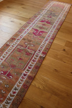 Load image into Gallery viewer, Vintage Turkish Runner