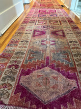 Load image into Gallery viewer, Vintage Turkish Herki Runner
