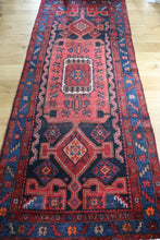 Load image into Gallery viewer, Persian Zanjan Gallery Rug
