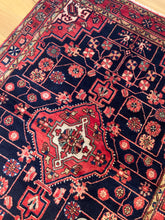 Load image into Gallery viewer, Persian Hamadan Rug
